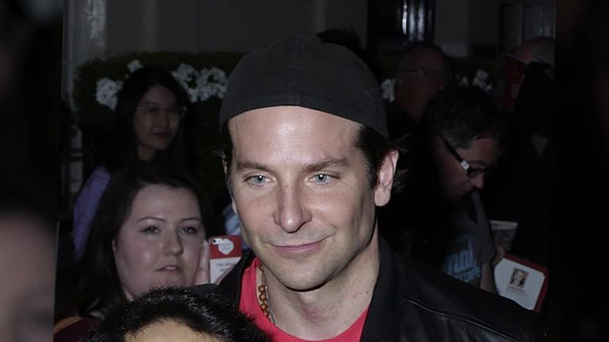 Bradley Cooper spielt The Elephant Man in London