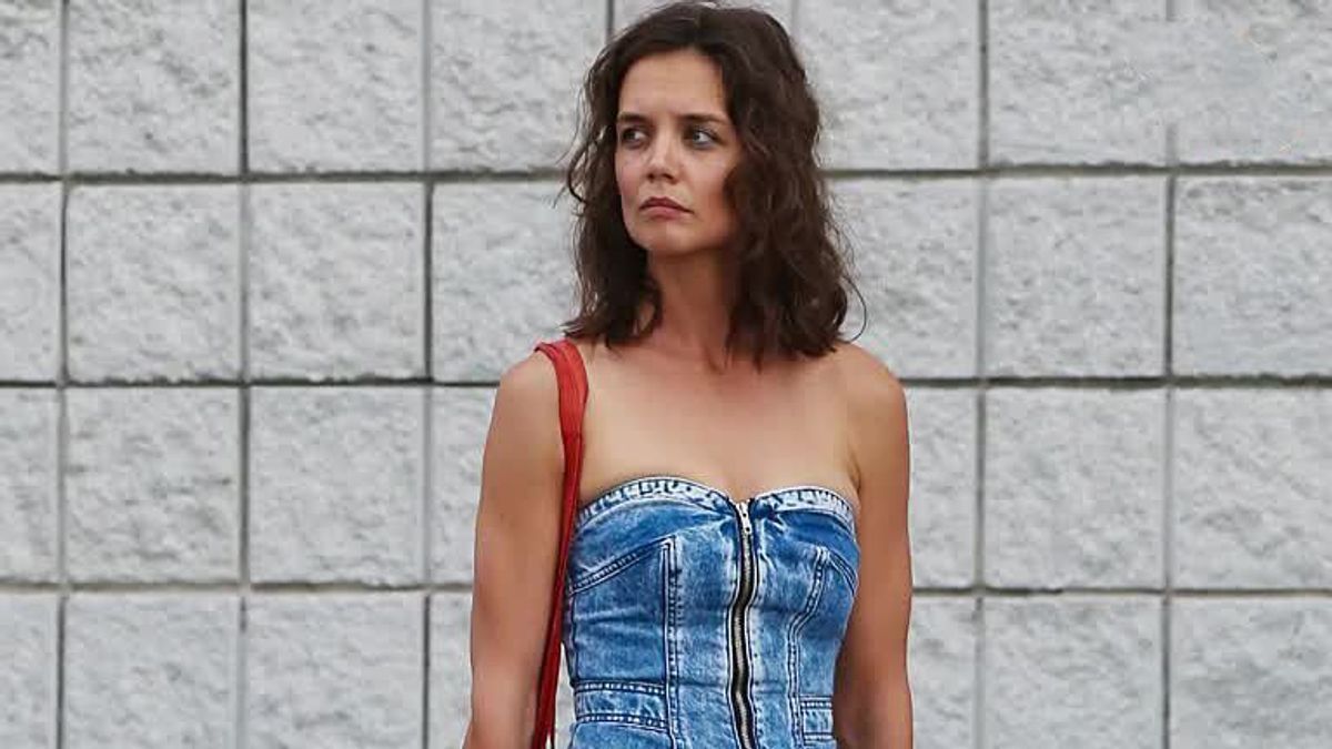 Katie Holmes zeigt ihr sexy HInterteil
