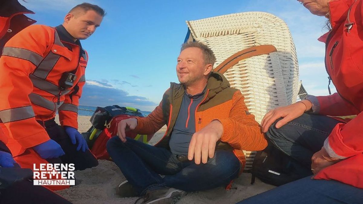 Einstazgebiet Kühlungsborn: Kreislaufprobleme bei einem Mann am Strand