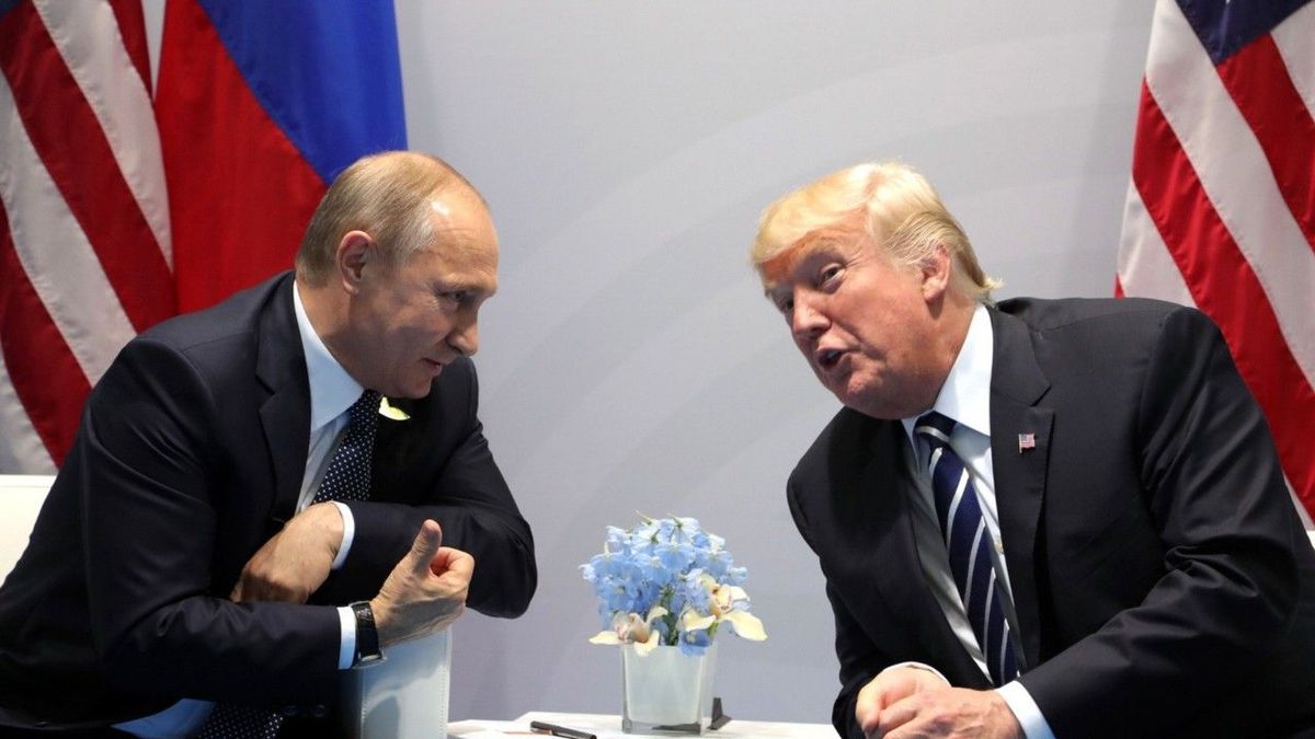 US-Geheimdienste sind sich sicher: Putin half Trump bei US-Wahl