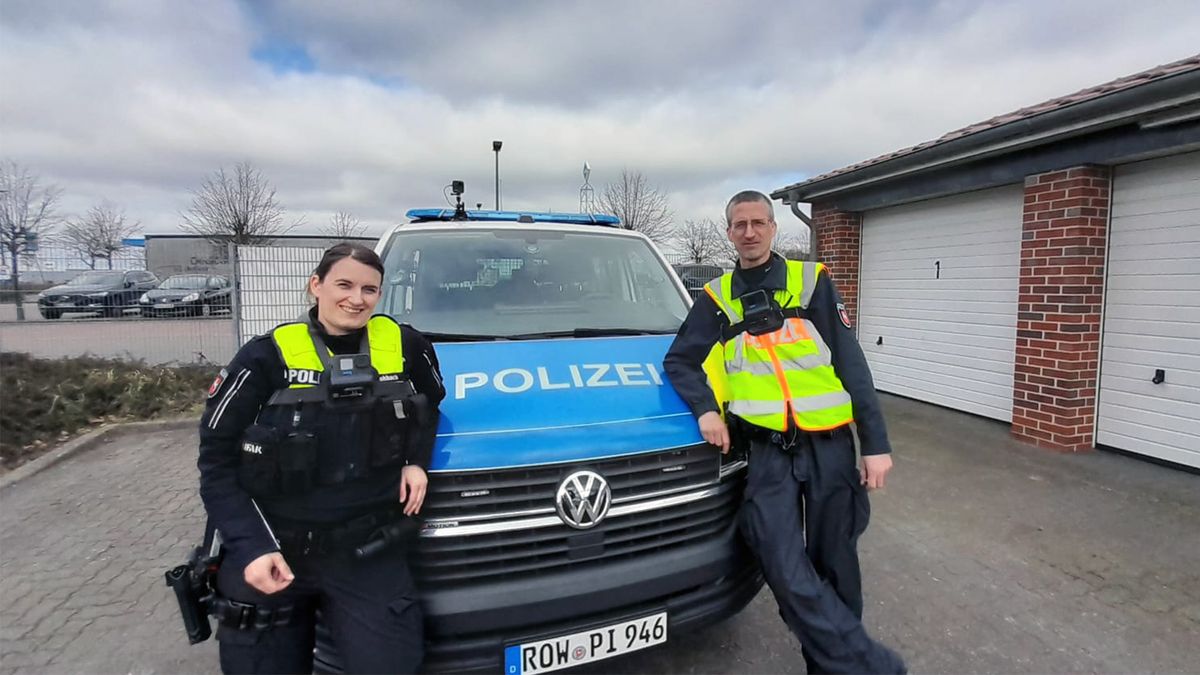 Thema u.a.:   Treckerkontrolle Sittensen und Hofflohmarkt Kossis Ostfriesland