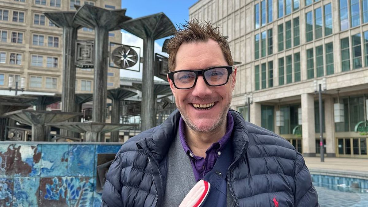 Thema u.a.: „Koch Undercover“: Mirko Reeh testet Berliner Currywurst