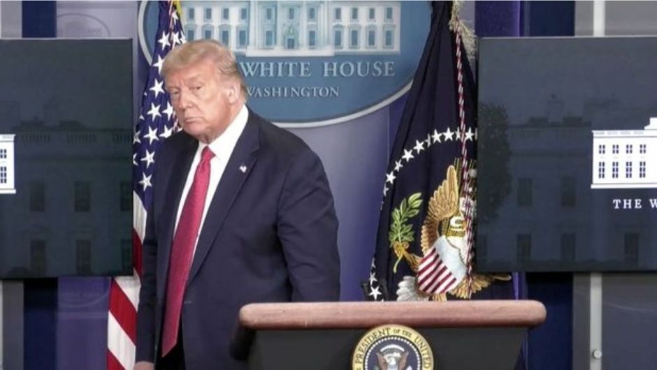 Schüsse vor Weißem Haus: Trump verlässt Pressekonferenz