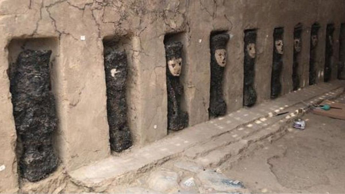 Creeeeepy! In einer Gruft in Peru wurden 19 gruselige Masken gefunden