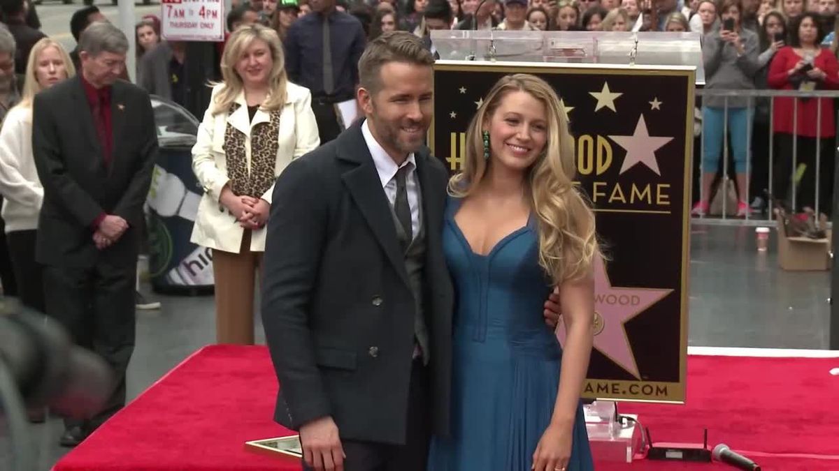 Blake Lively zeigt erstmals ihre beiden Töchter