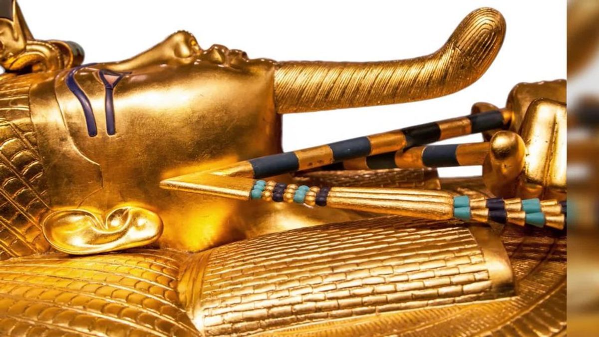 Unglaubliche Bilder: Tutanchamuns goldener Sarg zum ersten Mal seit 97 Jahren Jahren in voller Pracht zu sehen