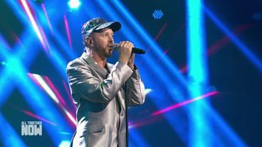 Stephen Folkers mit "Major Tom": Dieser galaktische Auftritt bringt die 100 in andere Sphären