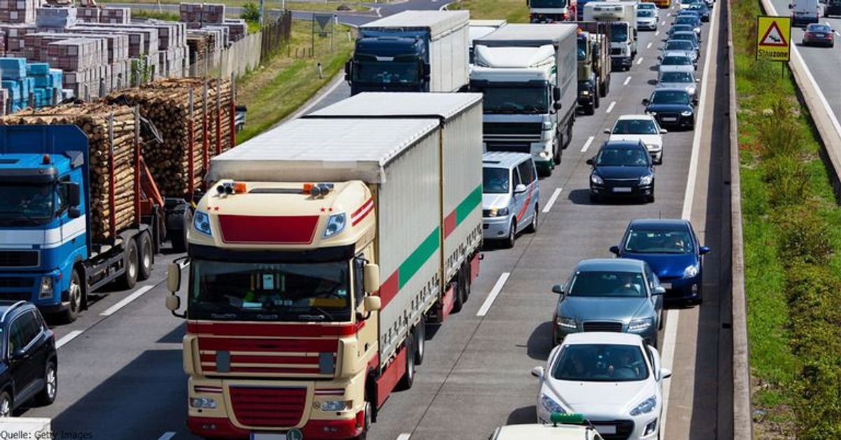 Keine Rettungsgasse: Einsatzkräfte haben es auf deutschen Straßen schwer