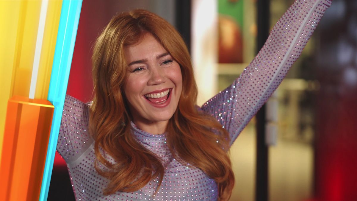 Palina Rojinski im Check: Tarotkarten, Stars und "The Masked Singer"