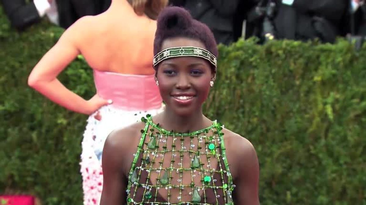 Lupita Nyong'o & Pharrell Williams räumen bei BET Awards 2014 ab