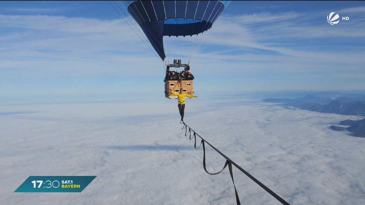 Neuer Weltrekord aus Bayern: Slackline zwischen zwei Heißluftballons