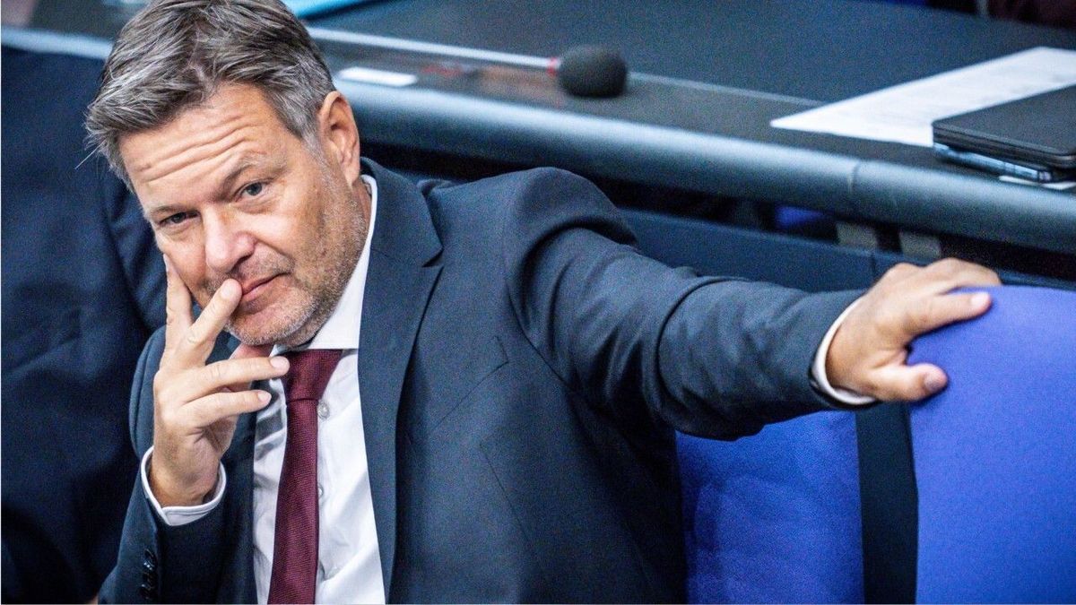 Union jetzt stärkste Kraft: Grüne verlieren in aktuellem "Politbarometer"