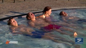 Thema u. a.: Freizeitspaß im Herbst: Indoor-Wasserparks im Test