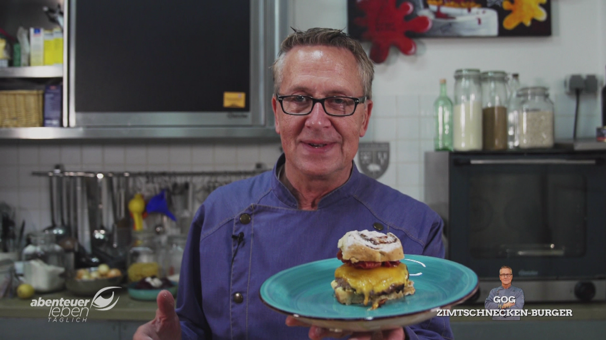 Von süß zu herzhaft: Dirk Hoffmann probiert den Zimtschnecken-Burger