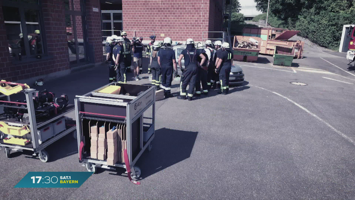 Unfälle realistisch trainieren: Crash-Simulator der Feuerwehrschule Regensburg