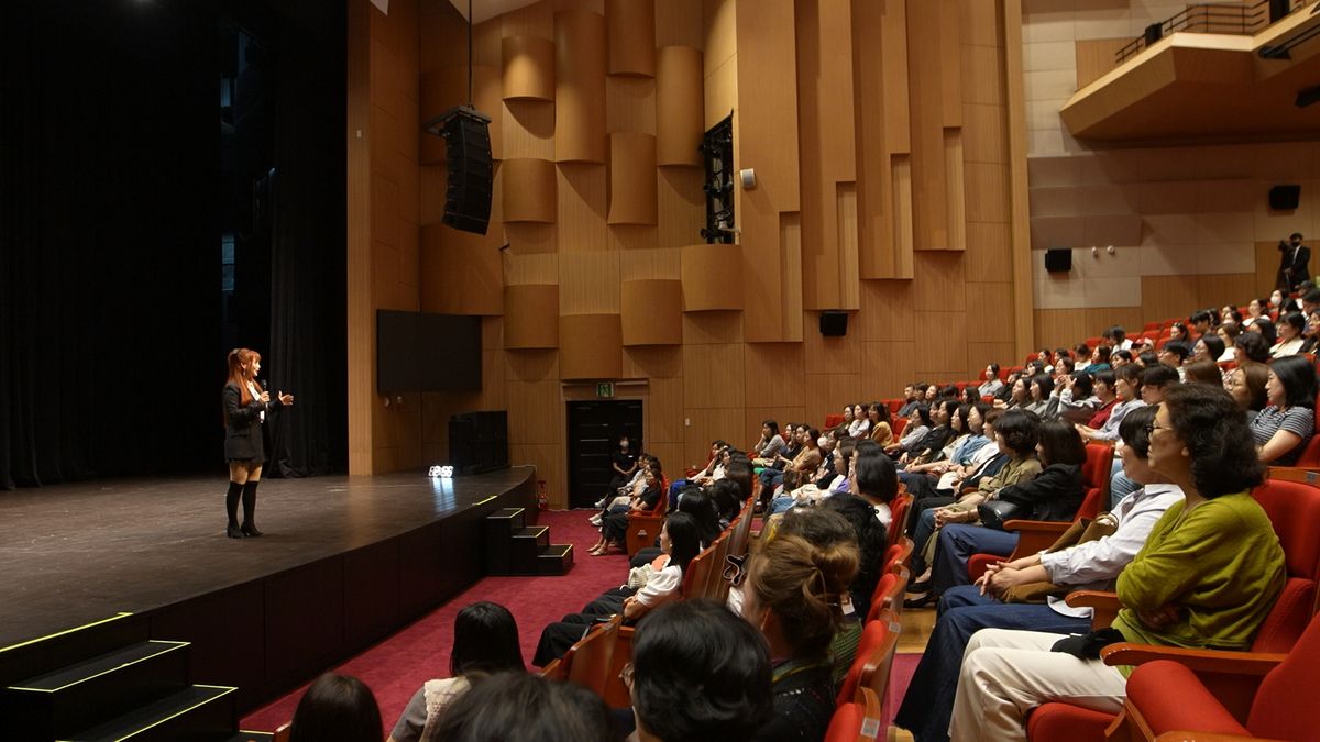 Star Lecturer in Südkorea: Diese Lehrerin wird gefeiert wie ein Weltstar!