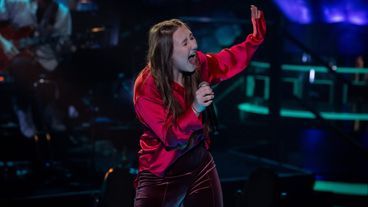 Melaniia mit "It's Oh So Quiet"in den Knockouts: Mehr Energie geht nicht!