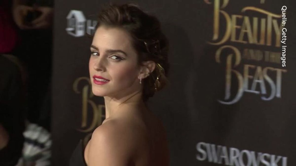 Emma Watson zeigt sich bei der "Beauty And The Beast"-Premiere mit Mega-Dekolleté!