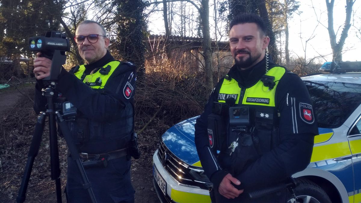 Thema u.a.: Polizei Bremervörde: Temposünder, Ausreden – und ein Notfall