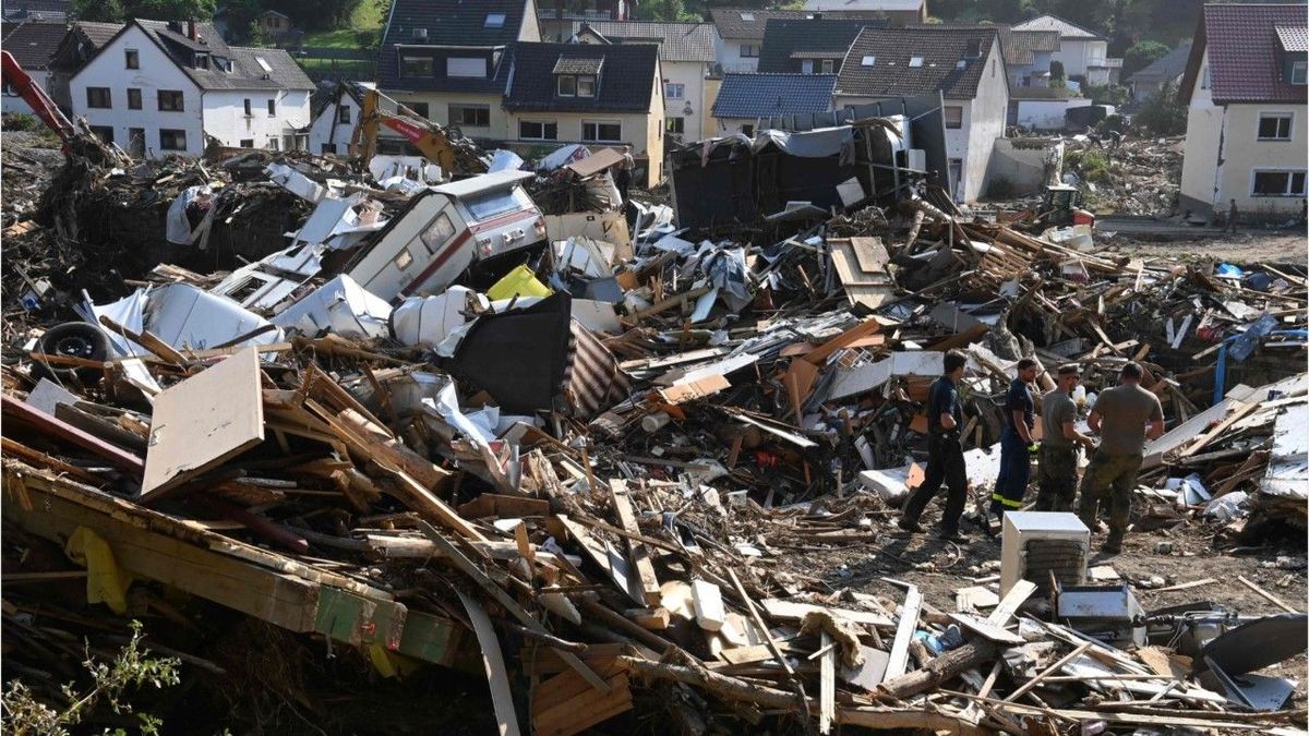 Zahl der Toten steigt auf 170: THW rechnet mit kaum noch mit Überlebenden