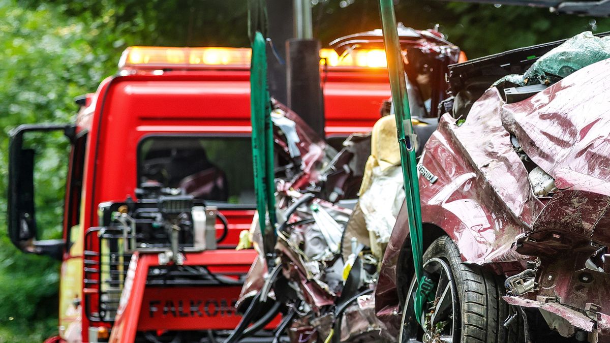 Horror-Unfall in NRW: Vier Teenager tot
