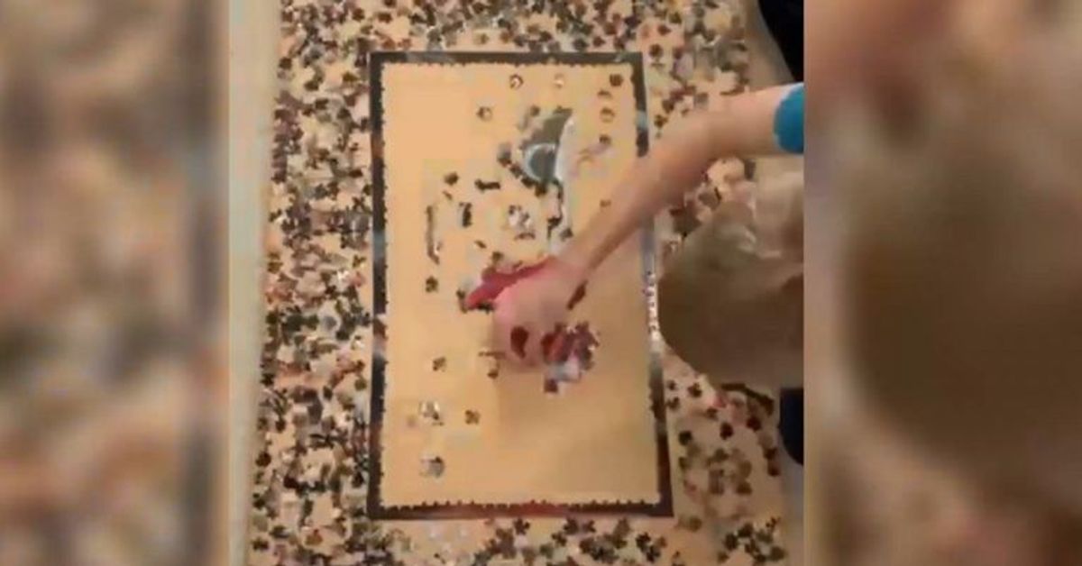 Mann filmt sich beim Puzzeln und wird zum Internet-Star