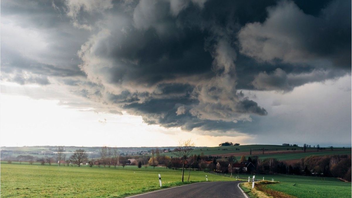 Gewitter, Hagel, Sturmböen: In diesen Regionen braut sich zum Wochenende was zusammen