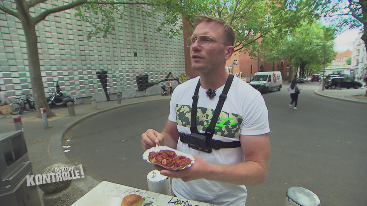 Currywurst-Tester in Berlin 