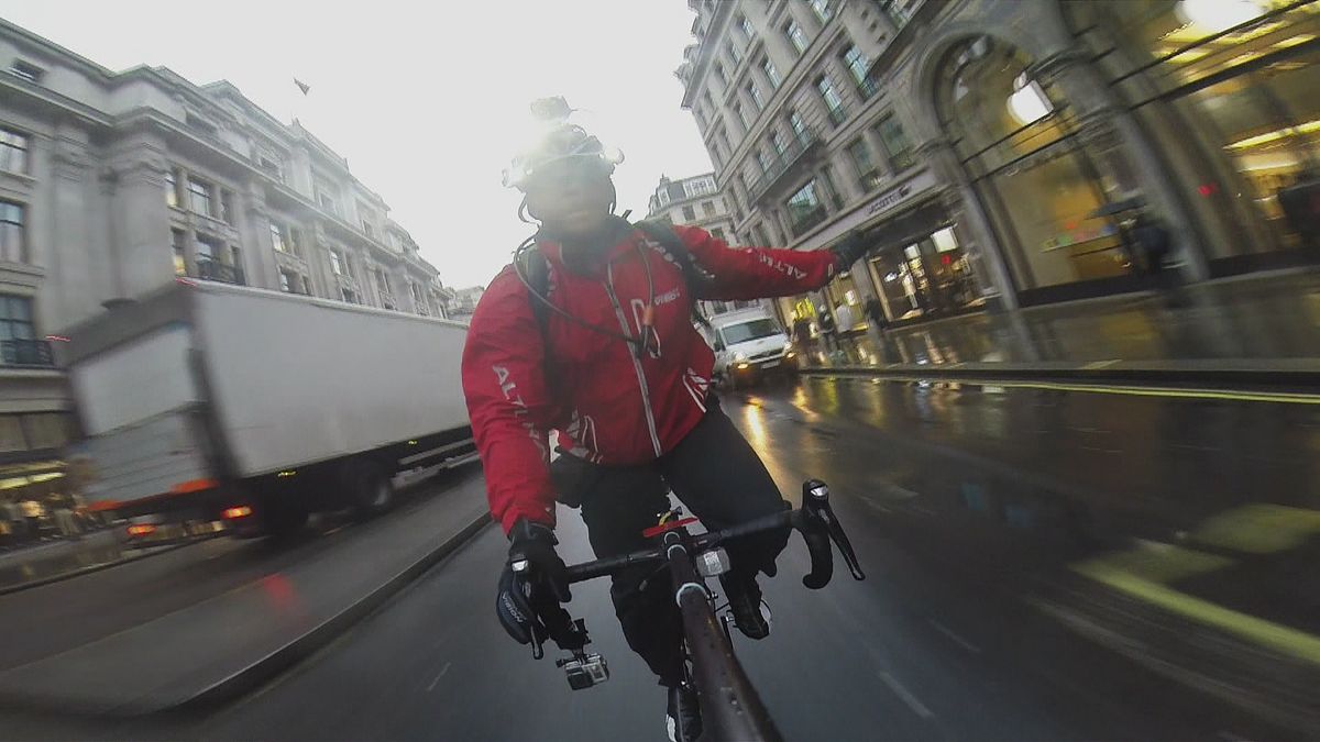 Parkverbot und Verkehrs-Petzer: Die verrücktesten Straßen der Welt