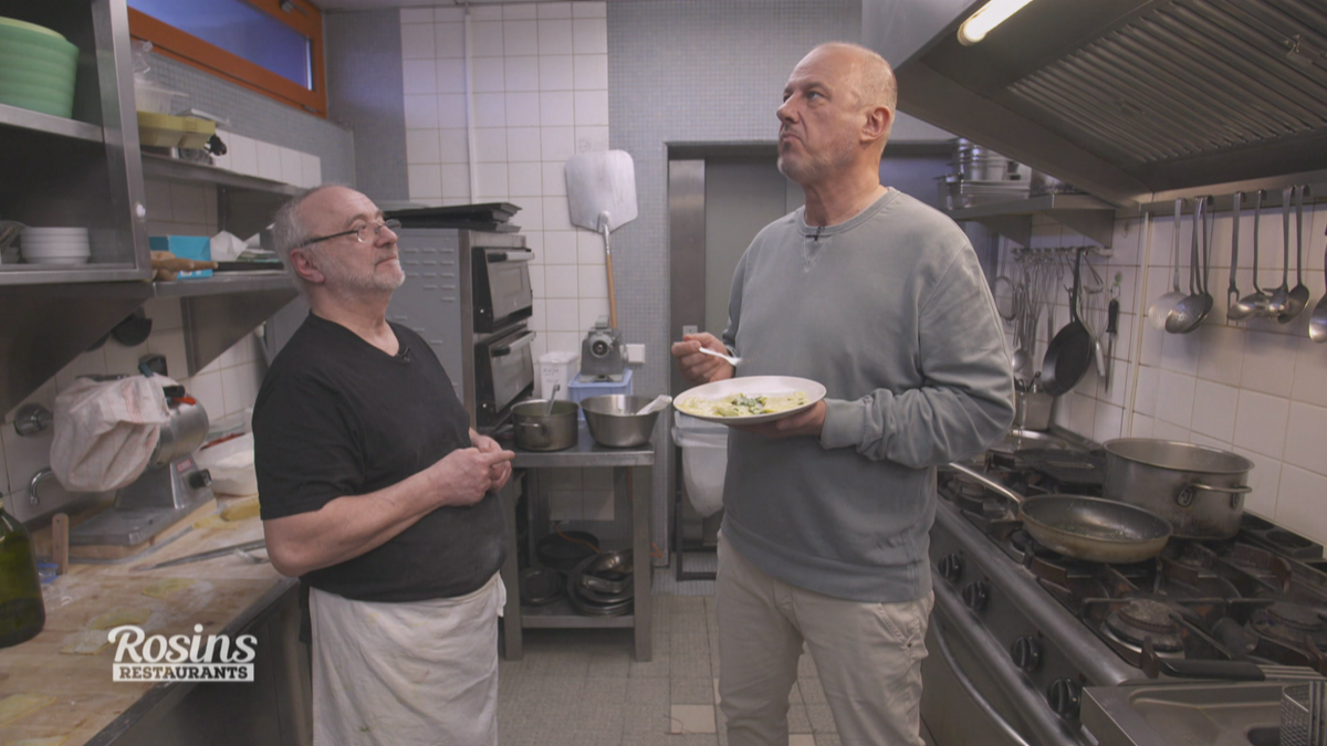 Frank Rosin trifft Antonio im Schwimmbad-Restaurant "Rosmarino"