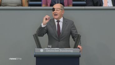 Merz und Scholz duellieren sich im Bundestag