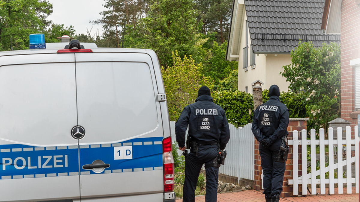 Razzien: Teenager unter Terrorverdacht