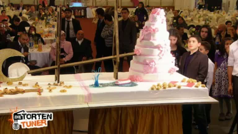 Torten-Tuner zaubern orientalische Hochzeitstorte