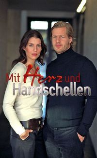 Mit Herz und Handschellen