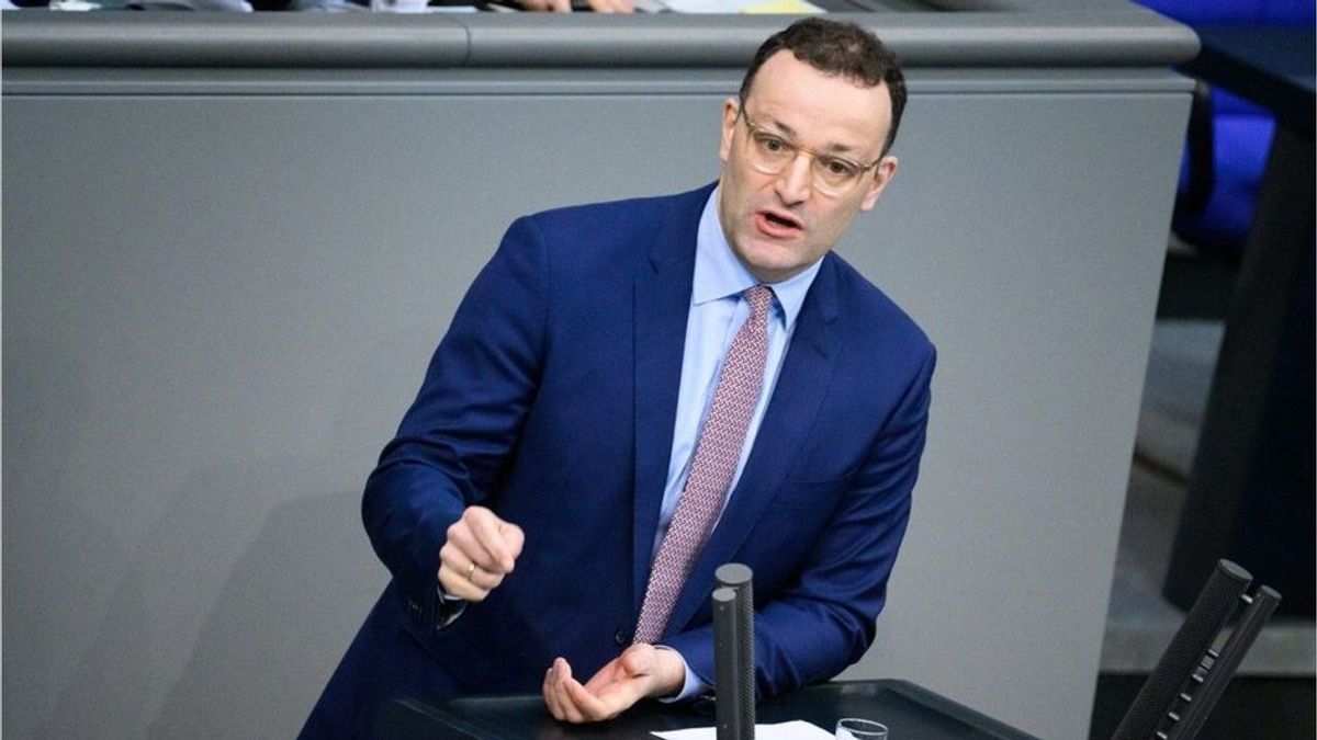 Silvesterkrawalle: Spahn macht Migrationspolitik mitverantwortlich