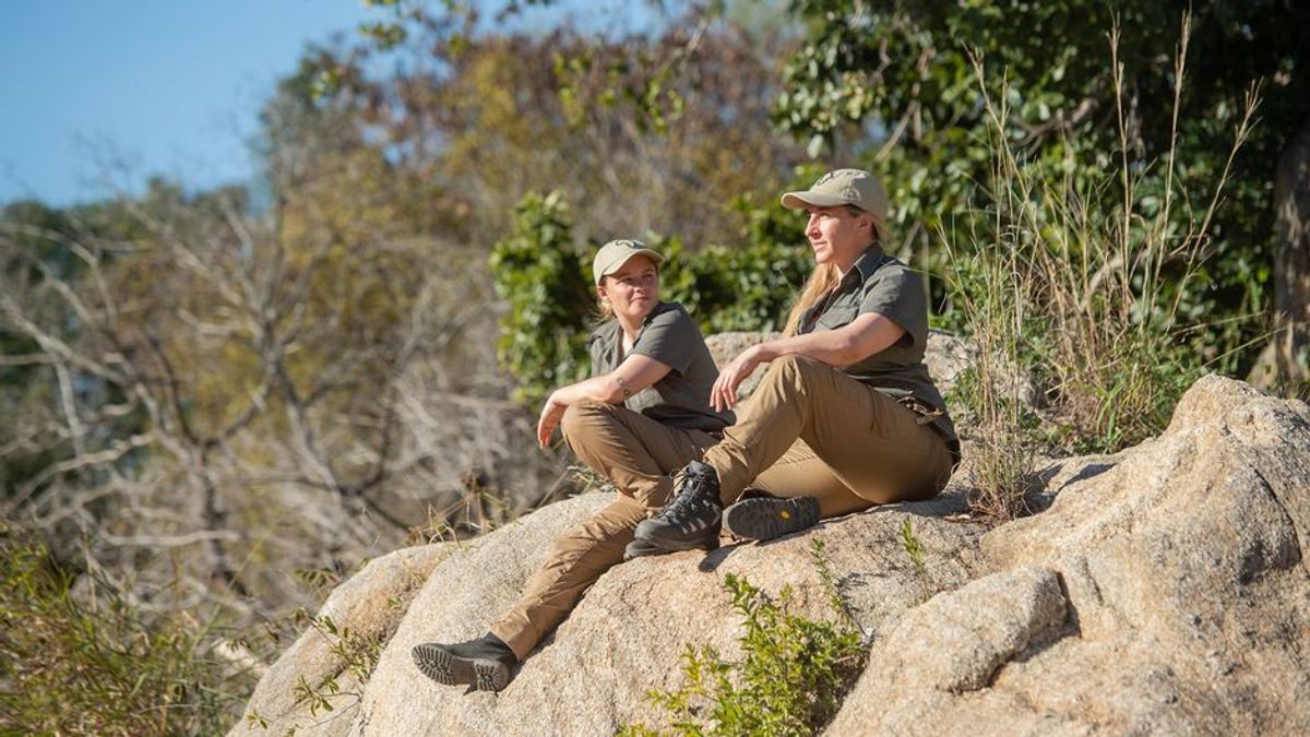 Anni Friesinger und Jasna Fritzi Bauer: Sleepover im südafrikanischen Busch