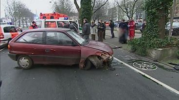 Mit Kleinkind im Auto auf Todesfahrt