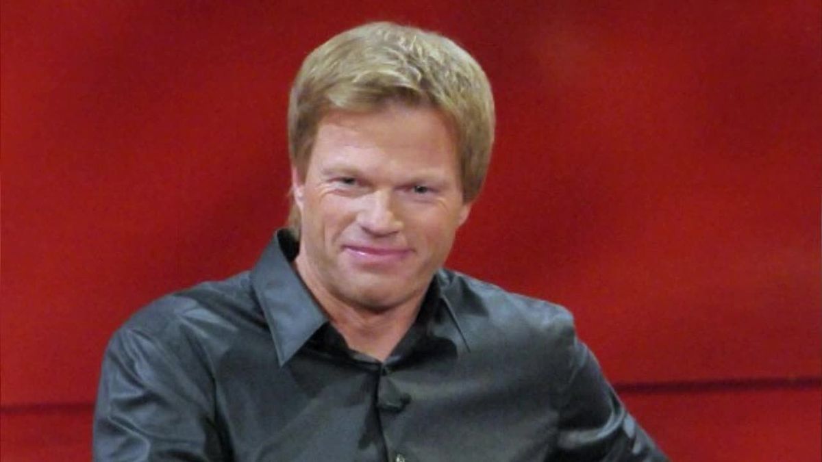 Oliver Kahn twittert Suchbild: Findet ihr die Fußball-Stars?