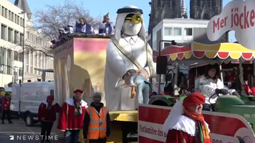 In Feierlaune: Jecken und Narren feiern dem Karnevals-Höhepunkt entgegen
