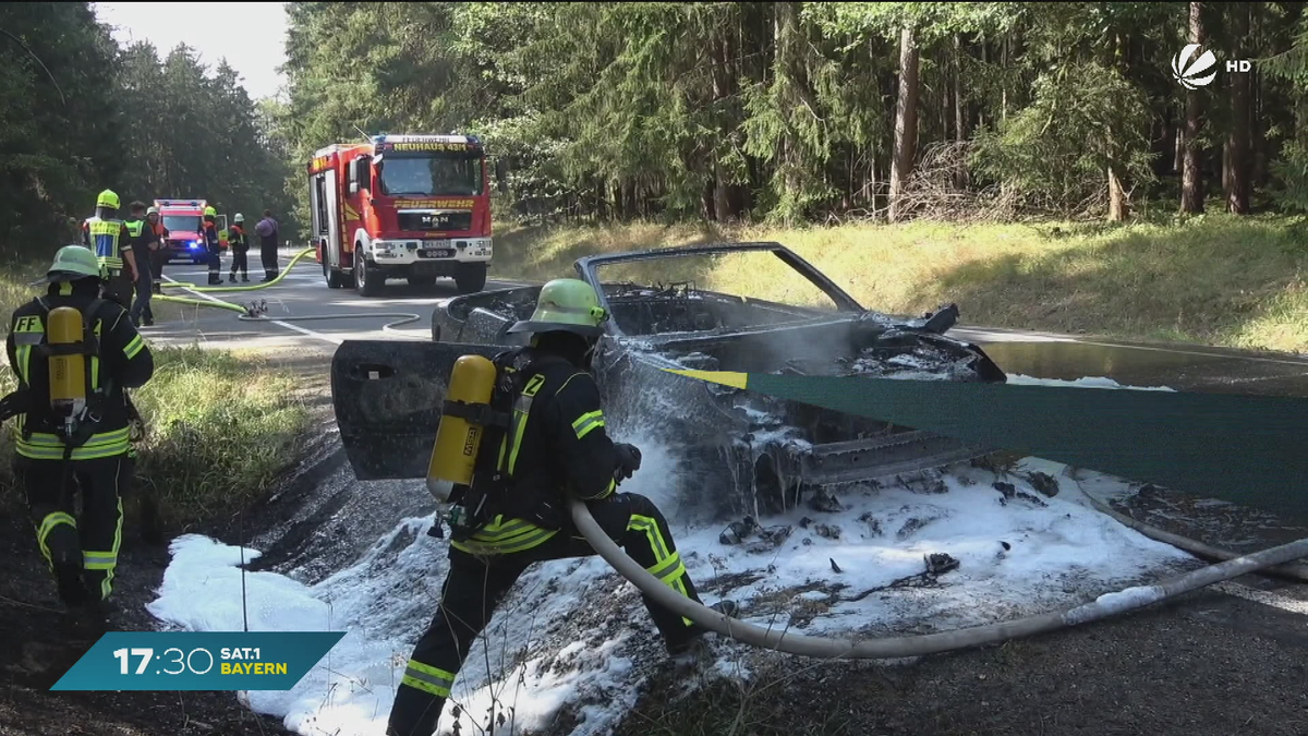 Wegen technischem Defekt: Auto in Püchersreuth geht in Flammen auf