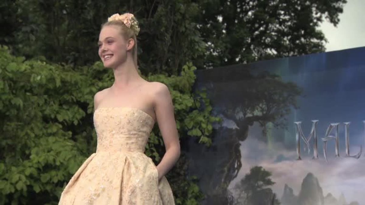 Dakota Fanning und ihre Schwester sind Prinzessinen