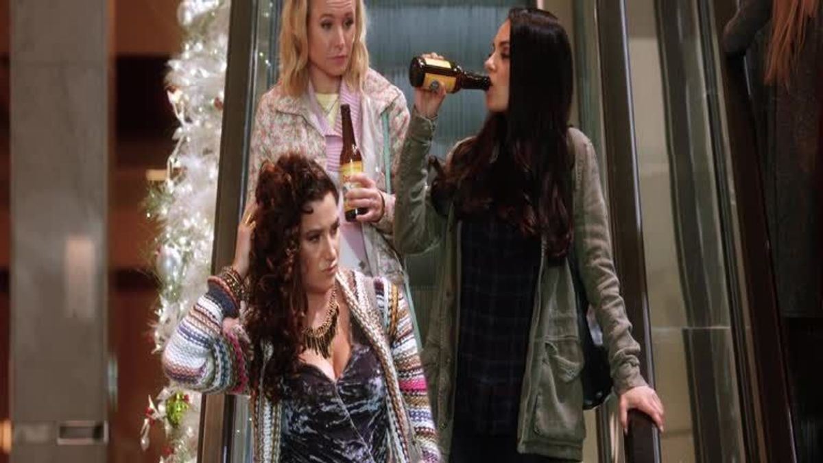 Trailer: Bad Moms 2