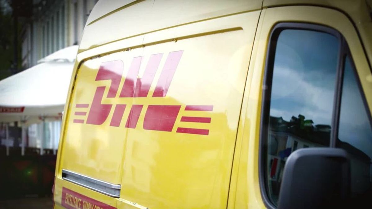 Whaaaat??? Die DHL hat einem Kunden versehentlich Sperma statt Schuhe geliefert