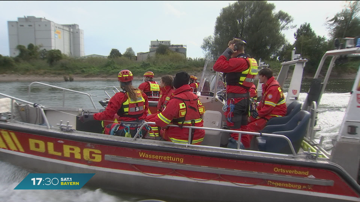 Übung in Regensburg: DLRG-Wasserretter im Einsatz