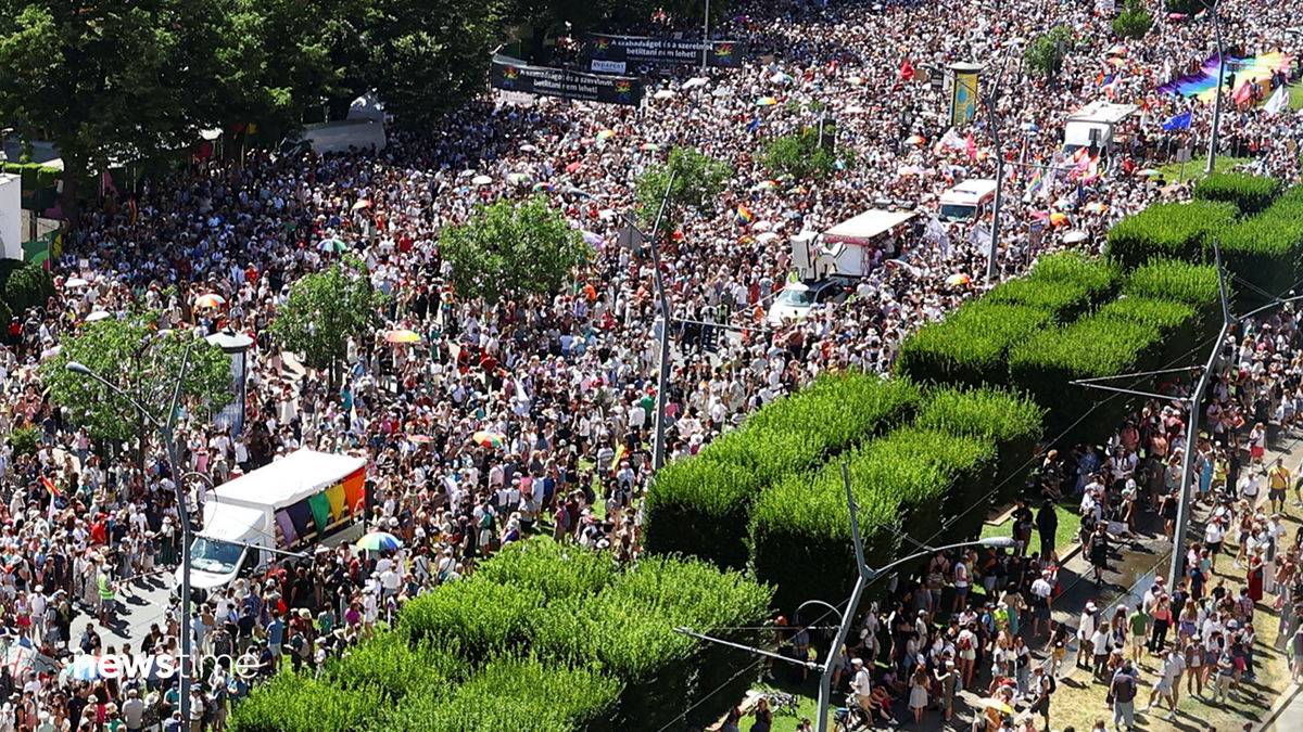 Ungarn: Zehntausende feiern auf Pride Parade