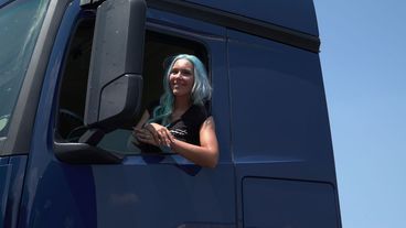 Harter Trucker Babe-Alltag: vom Abladen, über Pannen bis Zeitdruck
