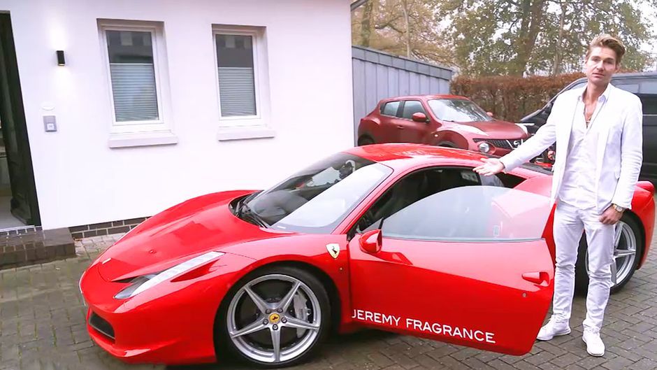 "Dezent tiefergelegt, aber nicht asozial tiefergelegt" - Spritztour im Ferrari