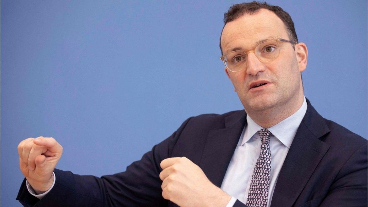 RKI warnt: Vierte Corona-Welle ist da - Spahn erwägt Auffrischungsimpfung für alle