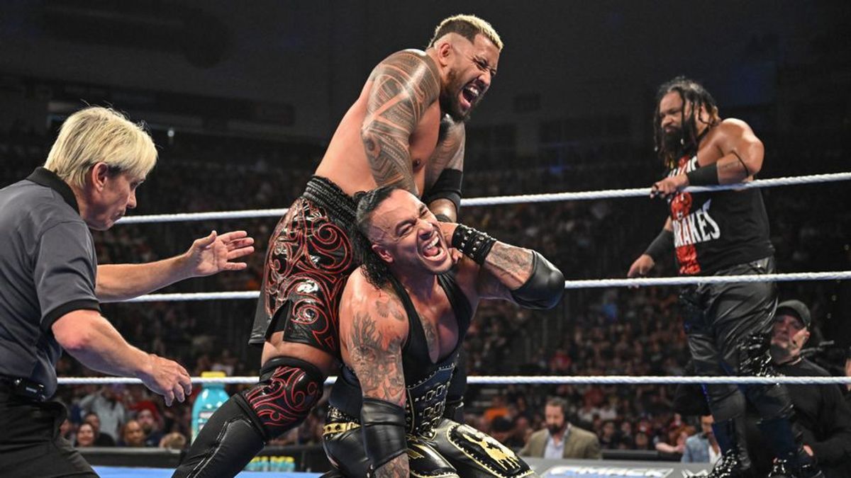 Brutales Match zwischen LA Knight, Damian Priest, Jacob Fatu und Solo Sikoa