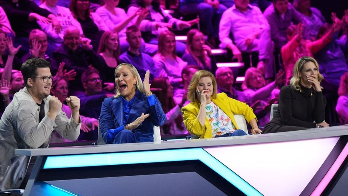 Chris Tall und Janine Kunze vs. Annette Frier und Michelle Hunziker